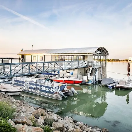 Yachter Club Modra Ajka 3*